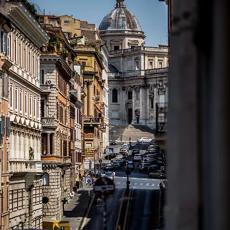 Hotel De Monti 2*