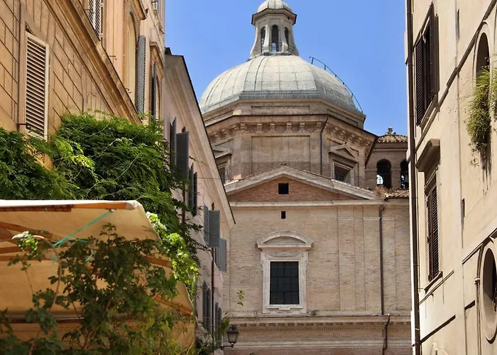 Hotel De Monti 2*