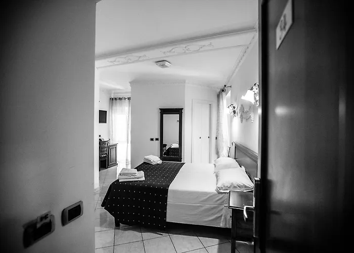 Hotel De Monti